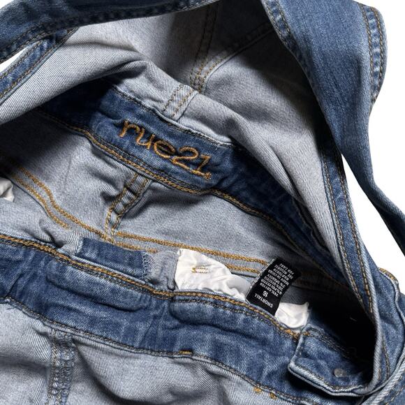 RUE 21 Women's Distressed Stretch Denim Blue Jean Shortalls Size 16 Strappy - Picture 2 of 3